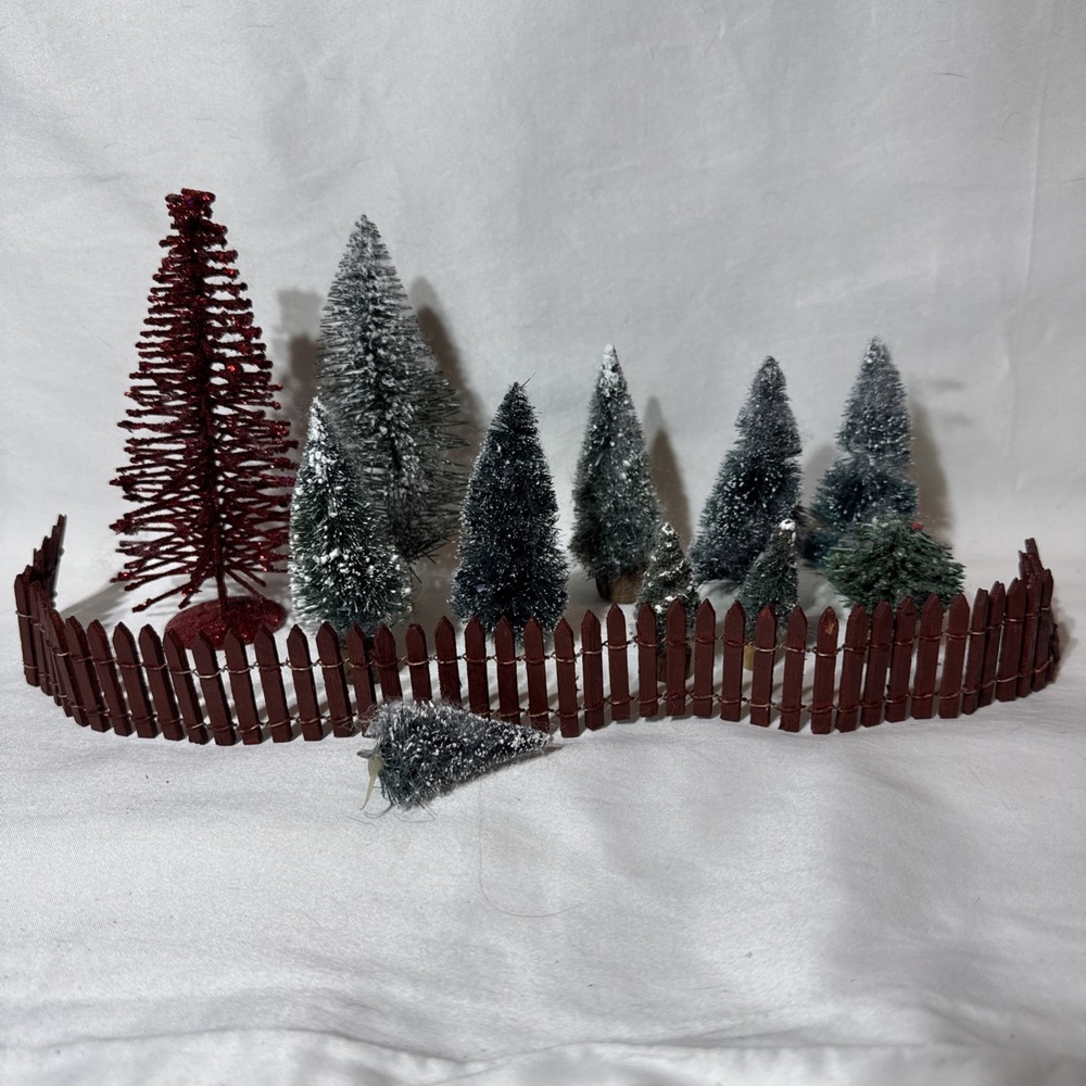 Christmas Village Wood Picket Fence & Trees Village Accessories‎ Dept 56 Lemax